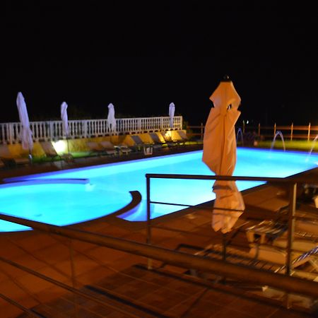 Abbaidda Hotel Valledoria Kültér fotó
