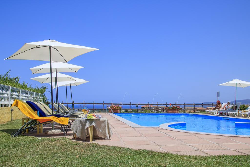 Abbaidda Hotel Valledoria Kültér fotó