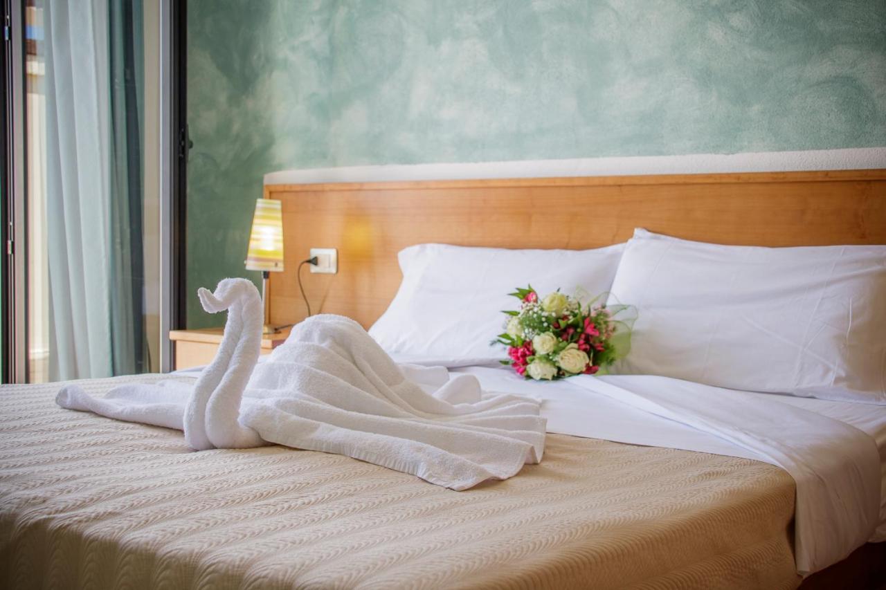 Abbaidda Hotel Valledoria Kültér fotó